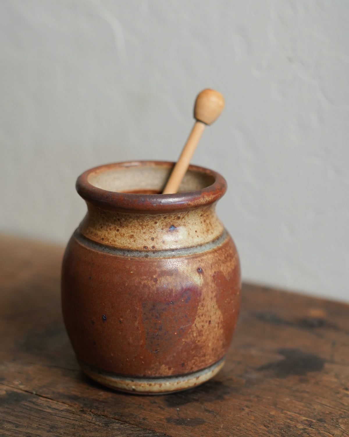 Vintage Ceramic Honey Jar — Lot 111