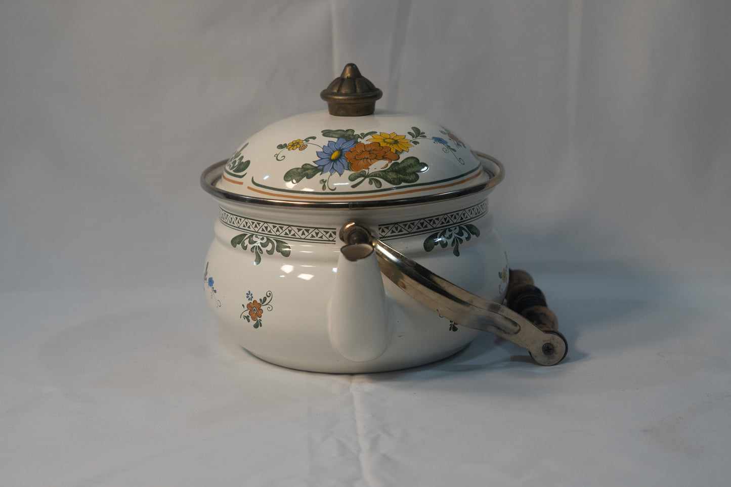 BEAUTIFUL Vintage Teapot with Flowers