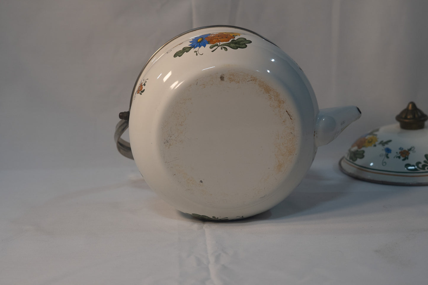 BEAUTIFUL Vintage Teapot with Flowers