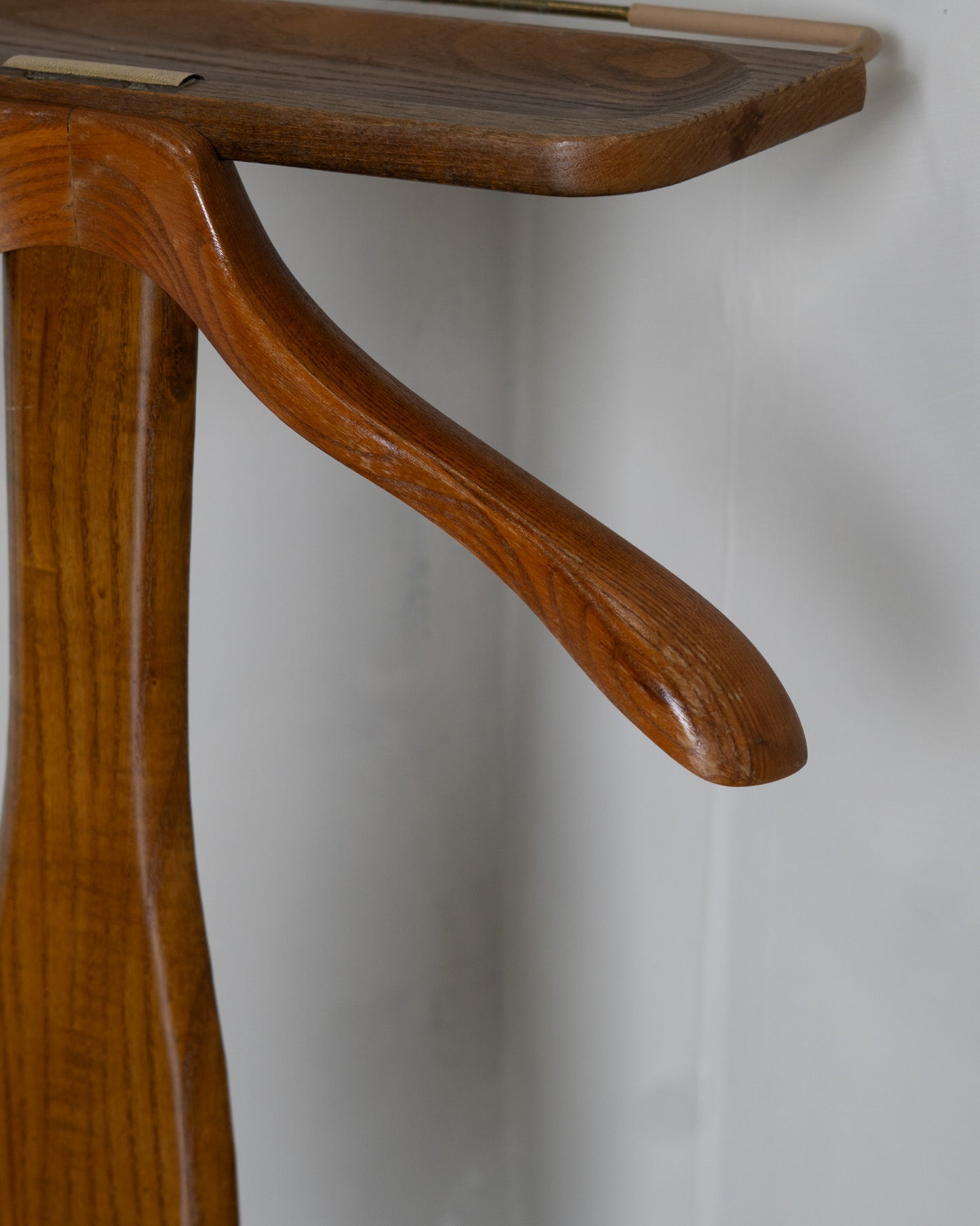 UNIQUE Vintage Valet Butler Seat