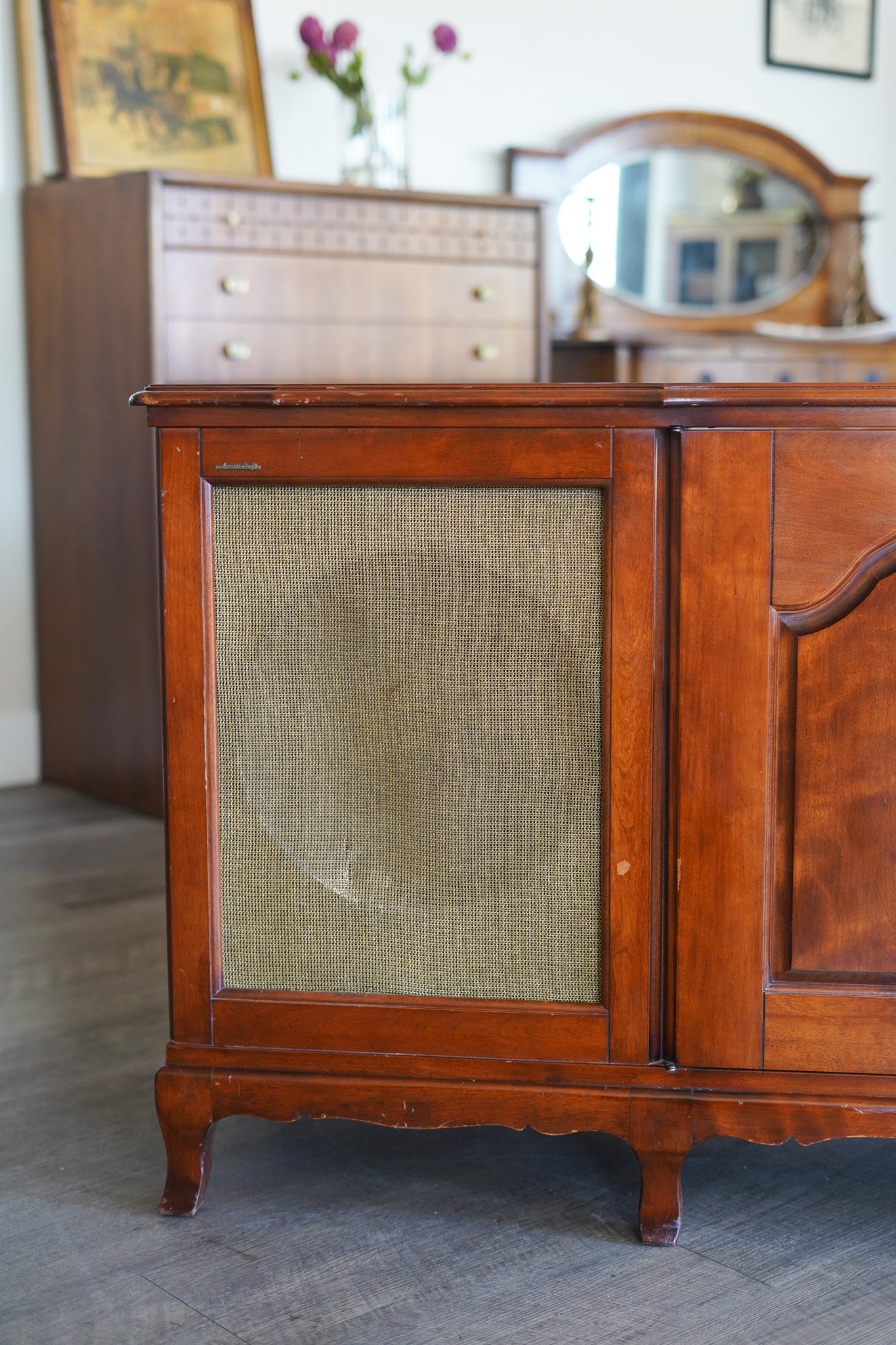 Vintage Stereo Console / Record Player Stand
