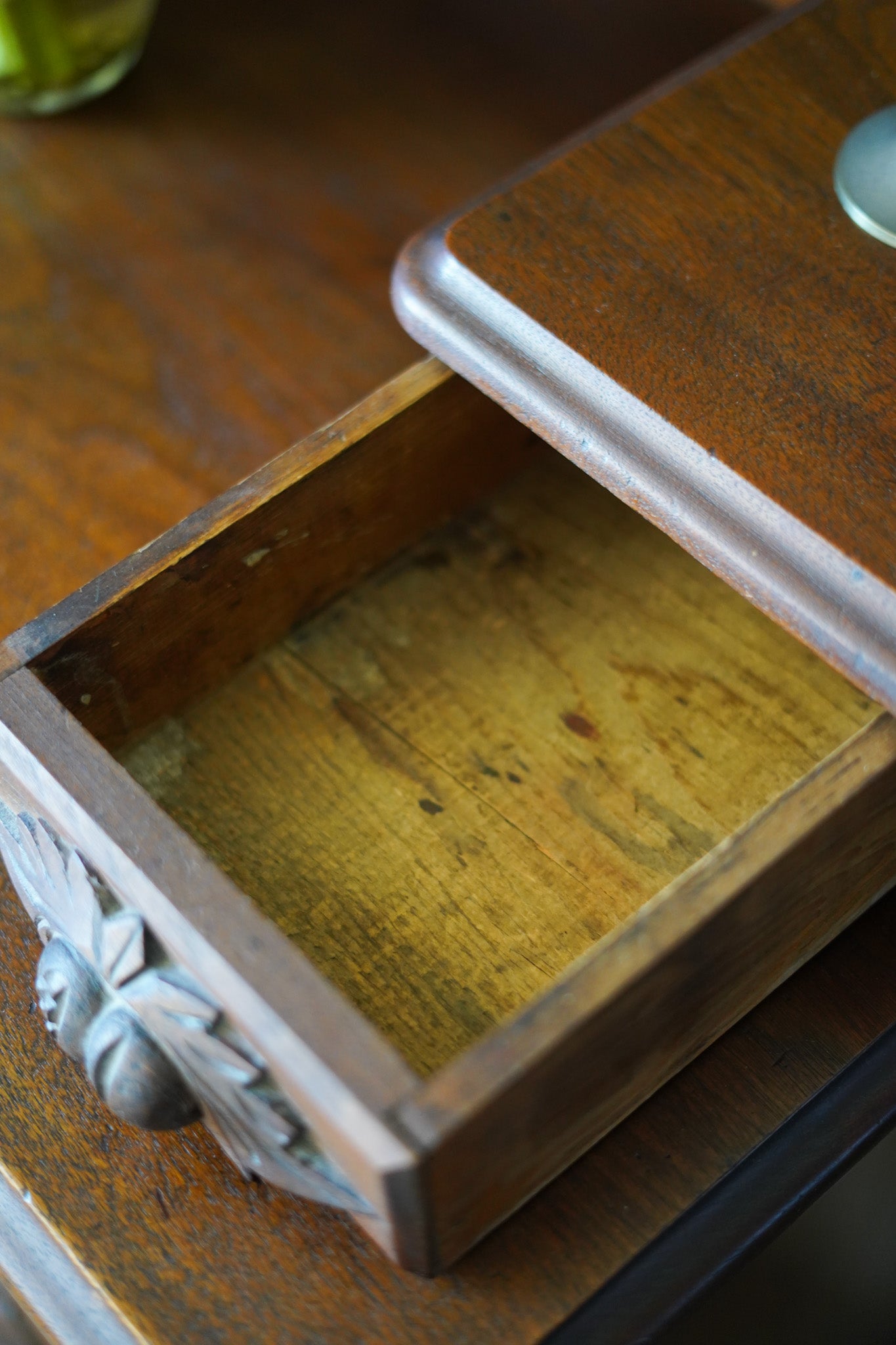 Antique Fruit Handle Dresser (Dark Finish)
