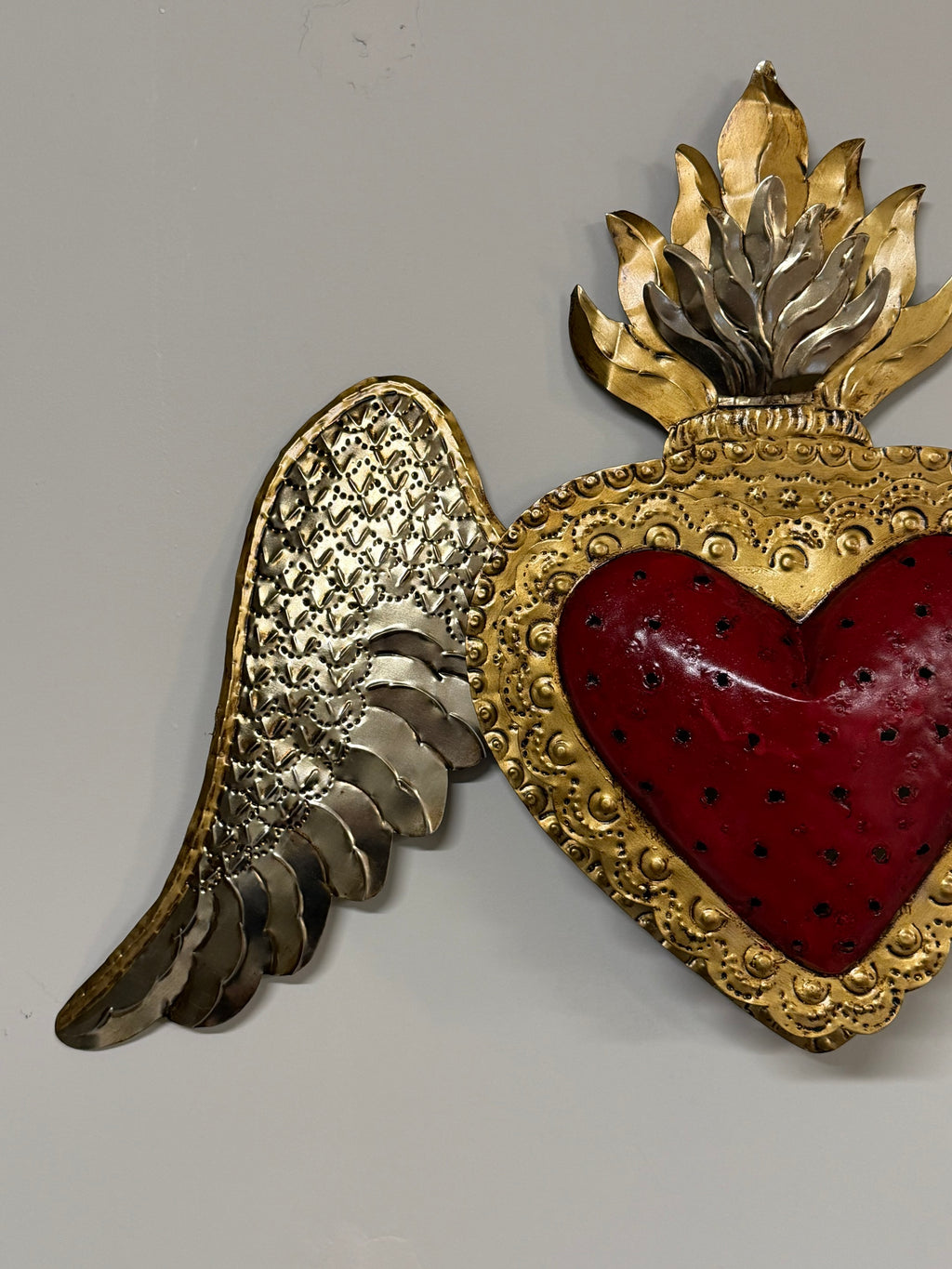 Wall Lamp Corazon Celina Red, wing detail