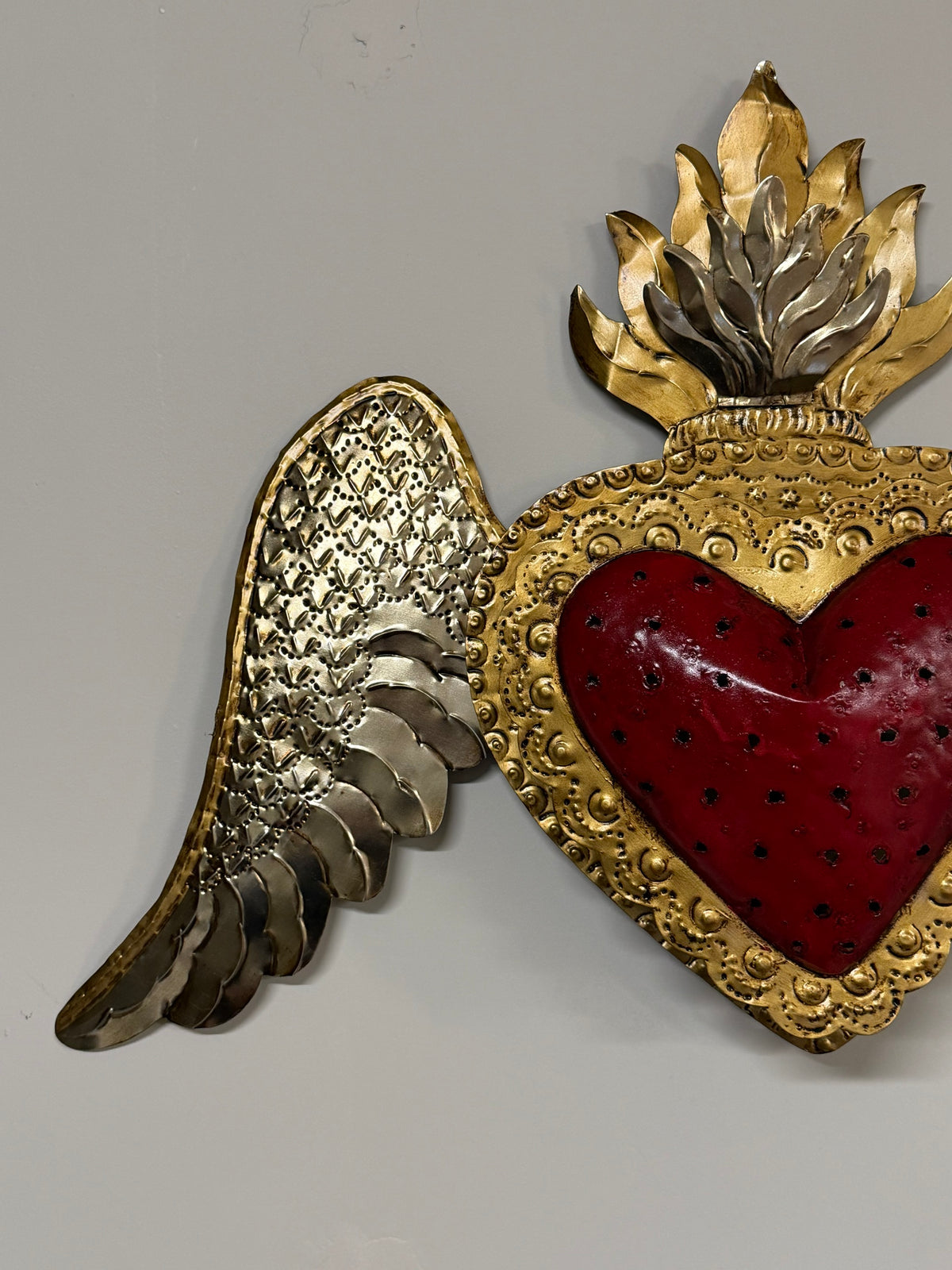 Wall Lamp Corazon Celina Red, wing detail