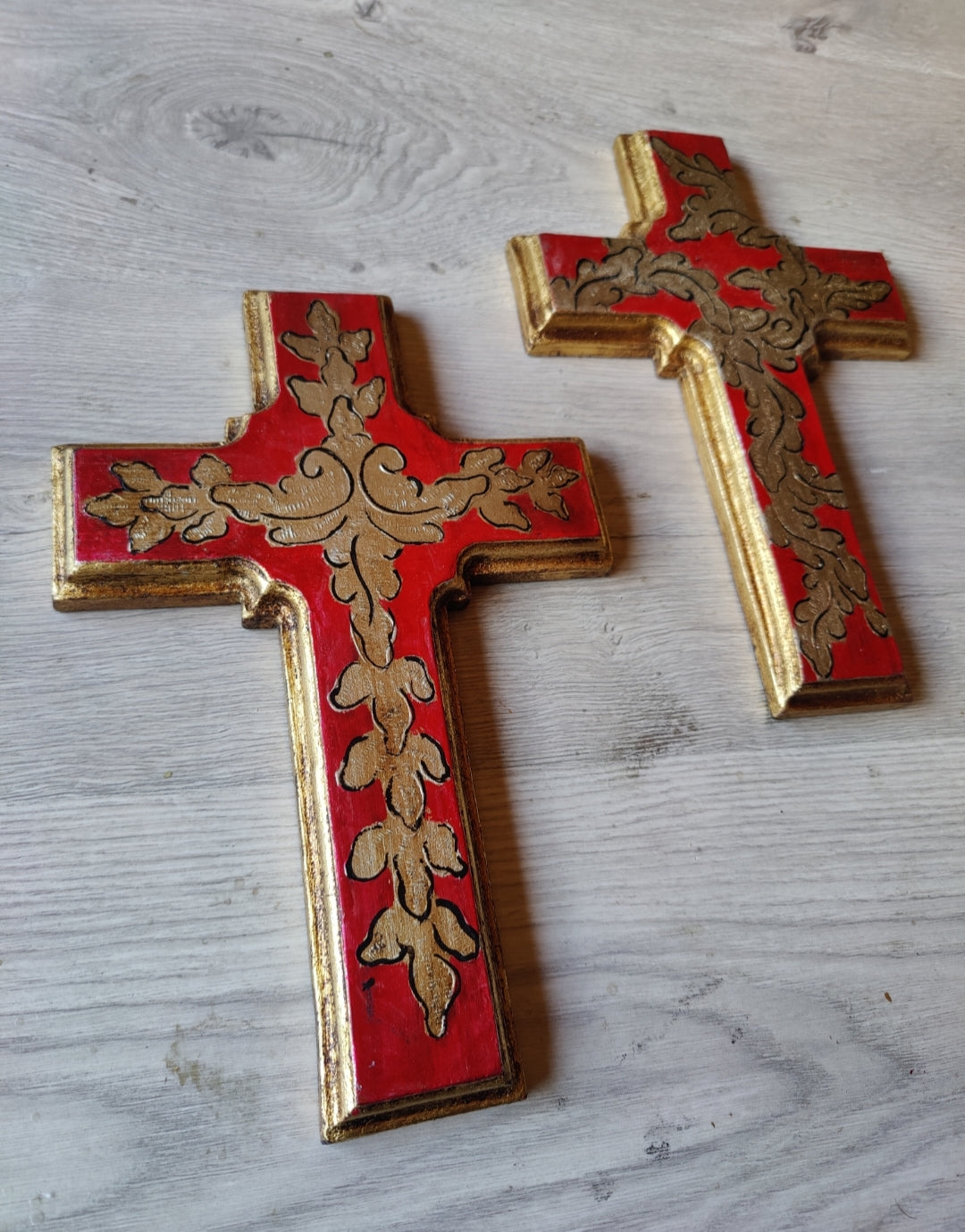 Oro Santo Cross
