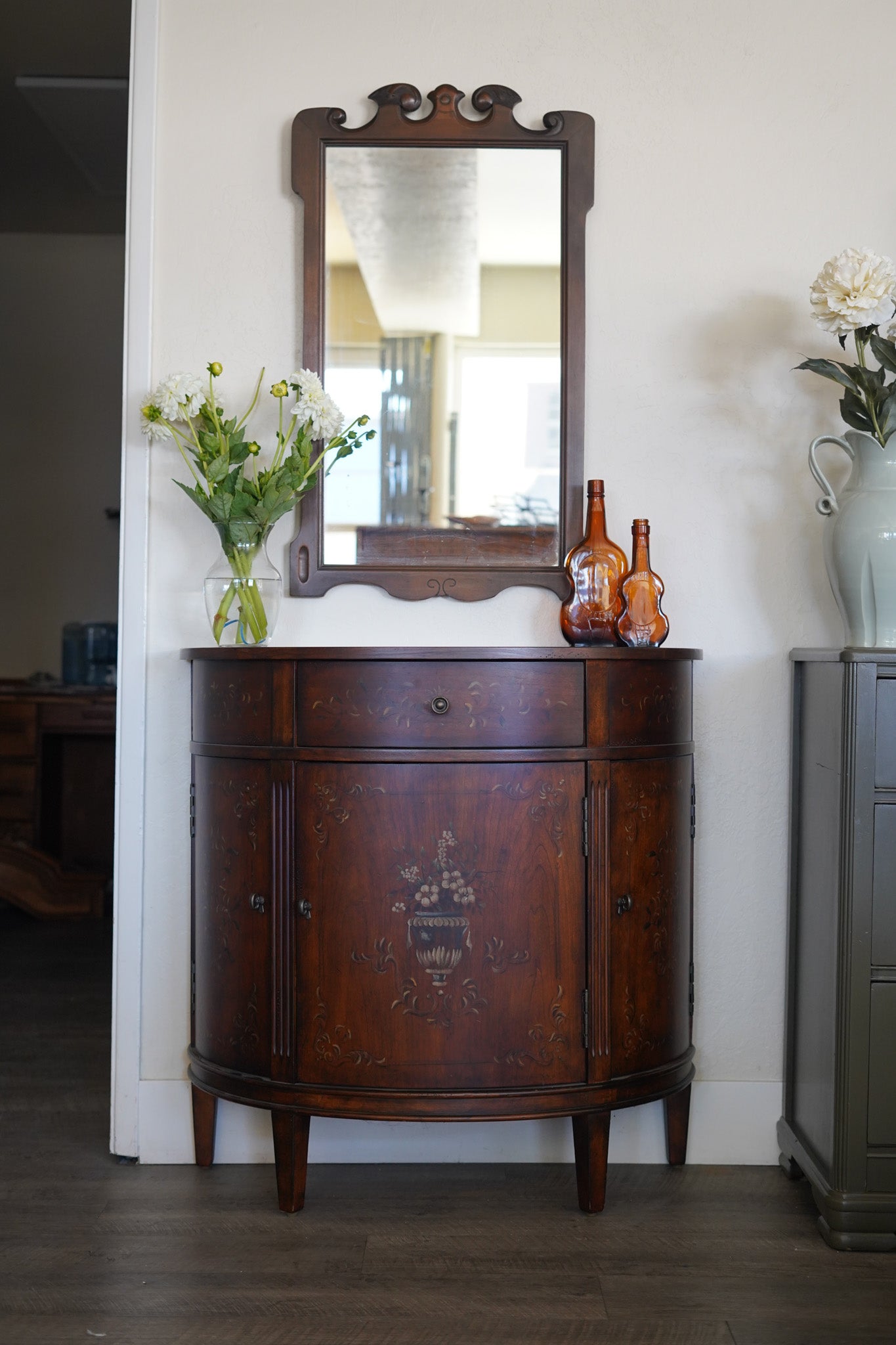 Vintage Ethan Allen Entryway Console