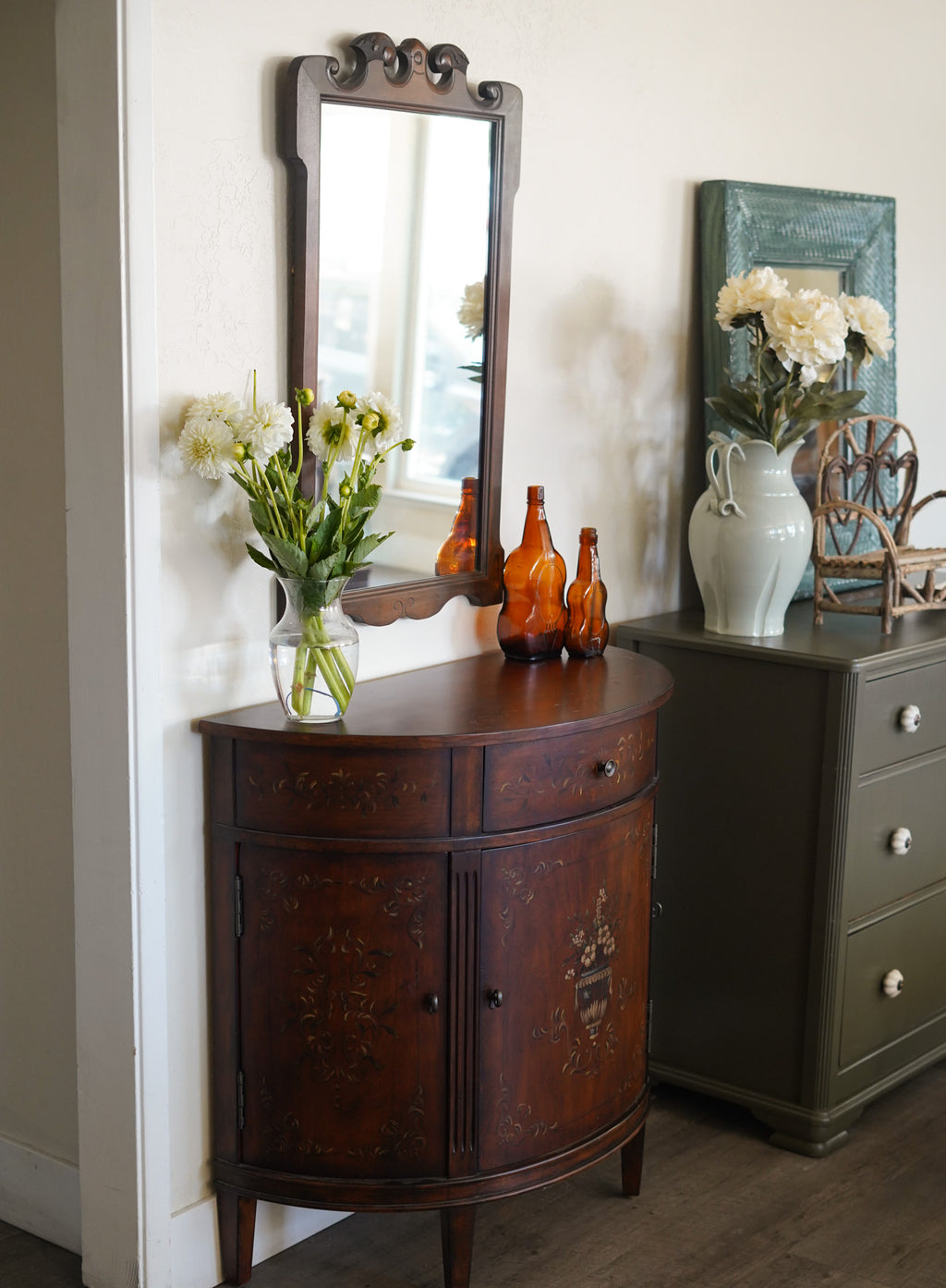 Vintage Ethan Allen Entryway Console