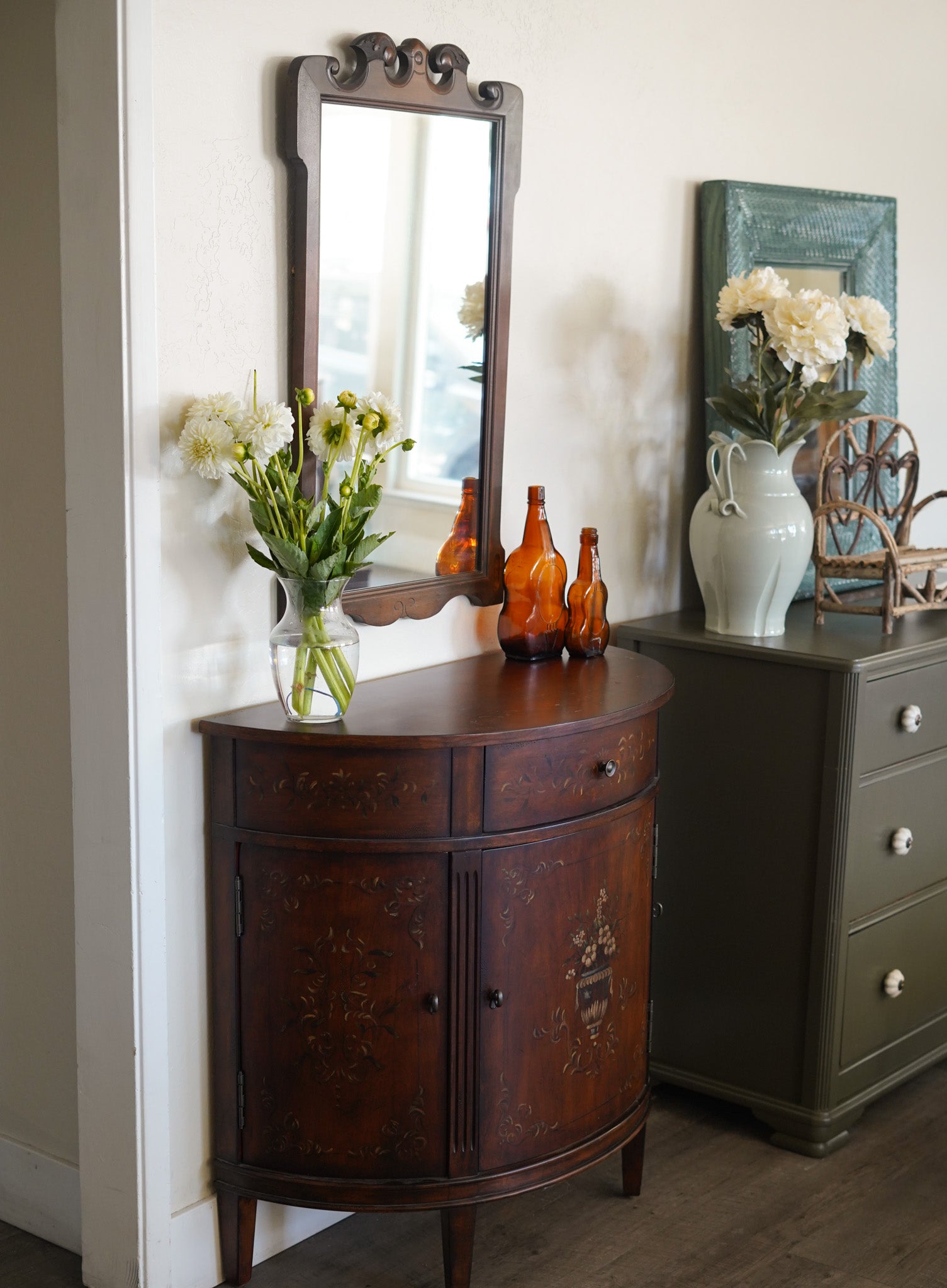 Vintage Ethan Allen Entryway Console