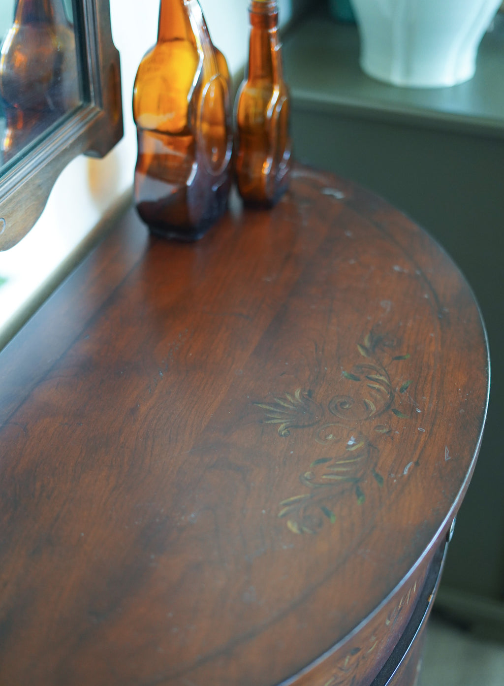 Vintage Ethan Allen Entryway Console